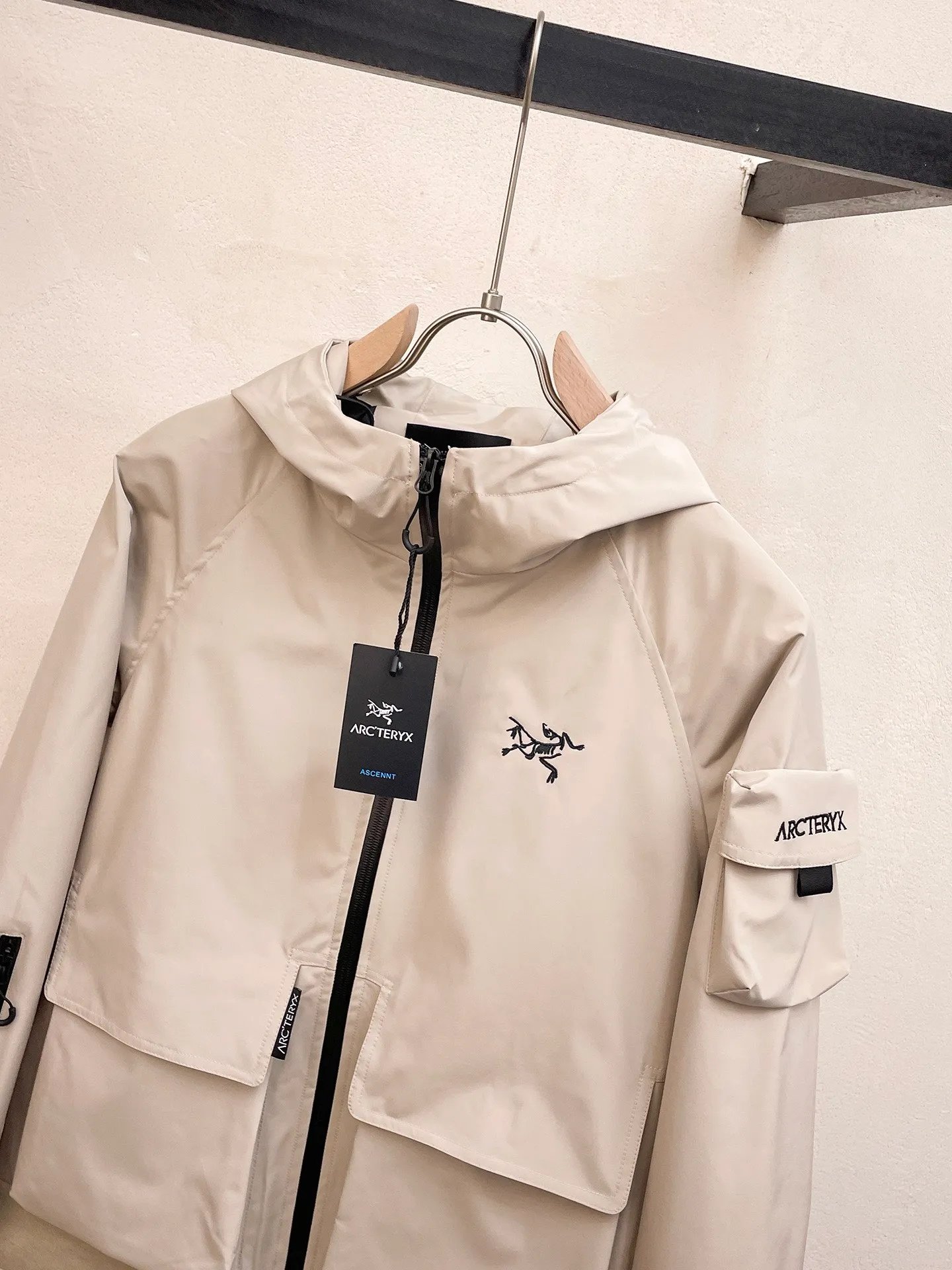 Same Style， ， 2026 New Arrival ， Original Premium Breathable ， ， ， Quality。 ， Sizes：M～3XL，